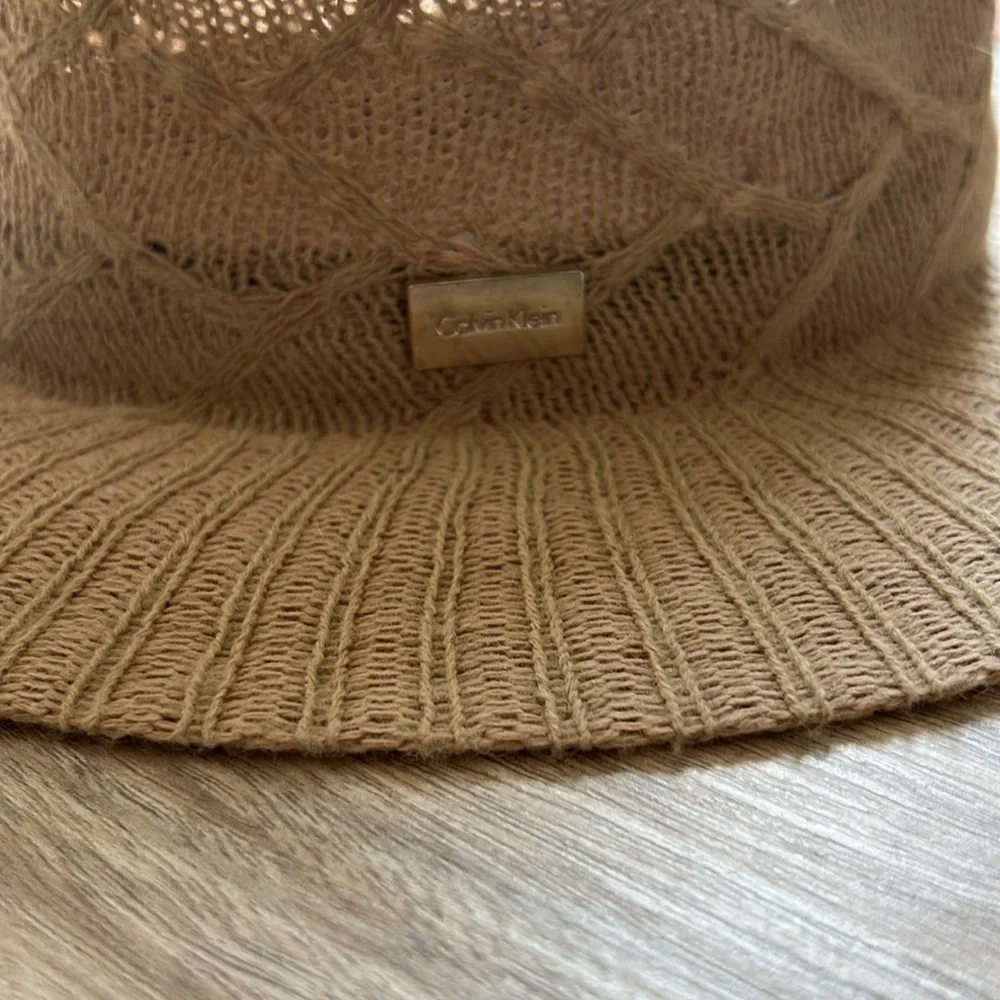 Knit Hat - Picture 6 of 9